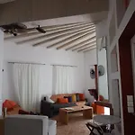 Mykonos Redocher * אורנוס