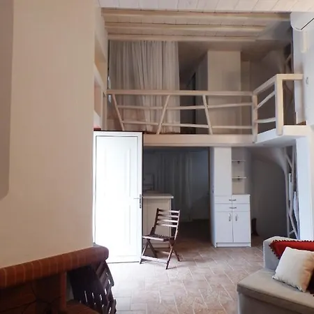 Mykonos Redocher *